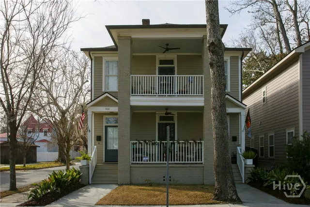 $685,000 | 921 East Waldburg Street, Savannah, GA 31401