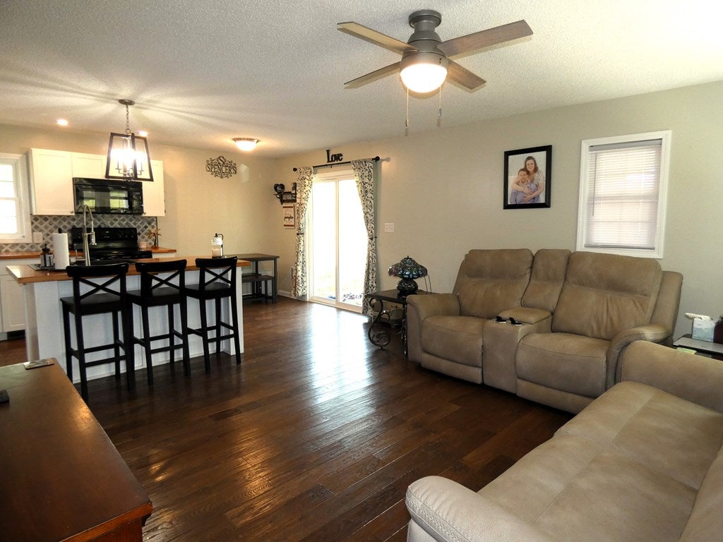 706 Green Mountain Road Rural Retreat, VA 24368 - Photo 5 of 66 Gallery Image 5