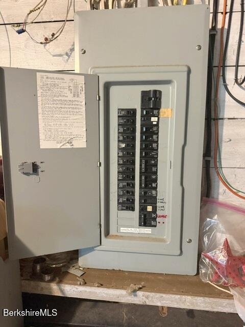 324 Oblong Road Williamstown, MA 01267 - Photo 26 of 42 200 amp CB