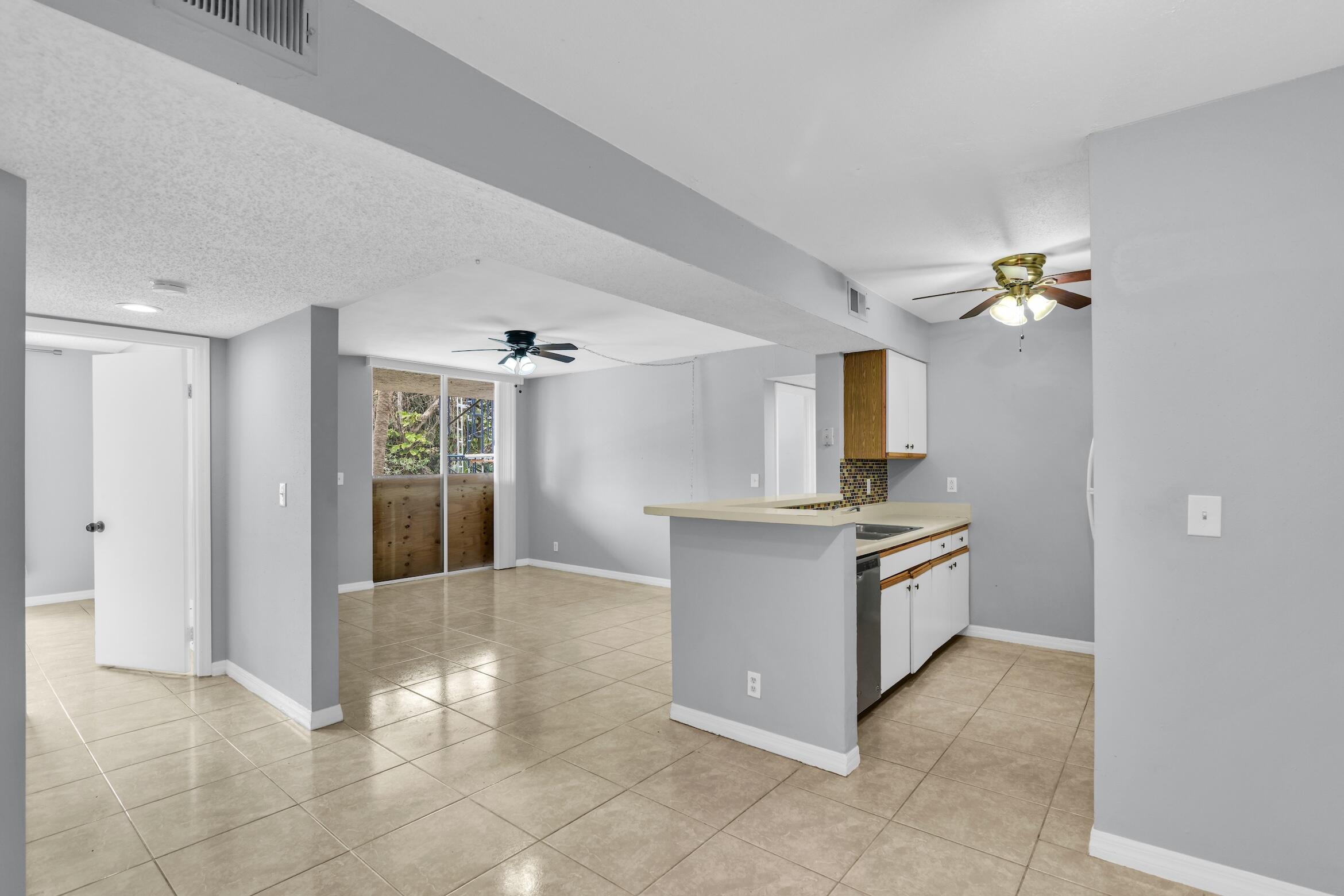 3995 West McNab Road, Unit B205 Pompano Beach, FL 33069 - Photo 4 of 34 3995 W McNab Rd Pompano Beach --3