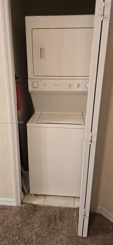 a close up view of washer and dryer