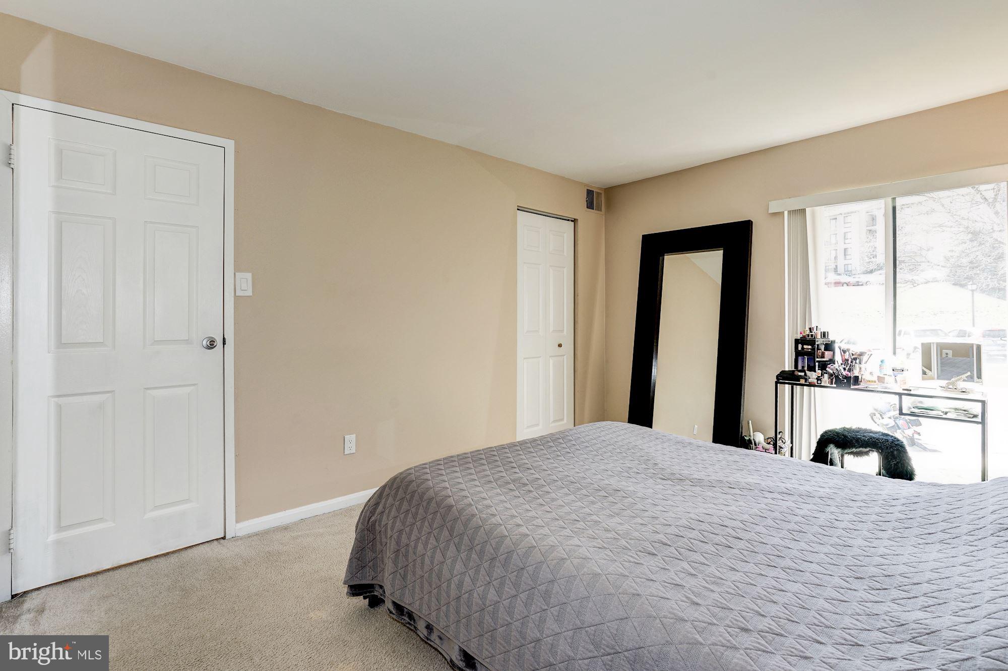 6135 Edsall Road, Unit H Alexandria, VA 22304 - Photo 21 of 30 Bedroom