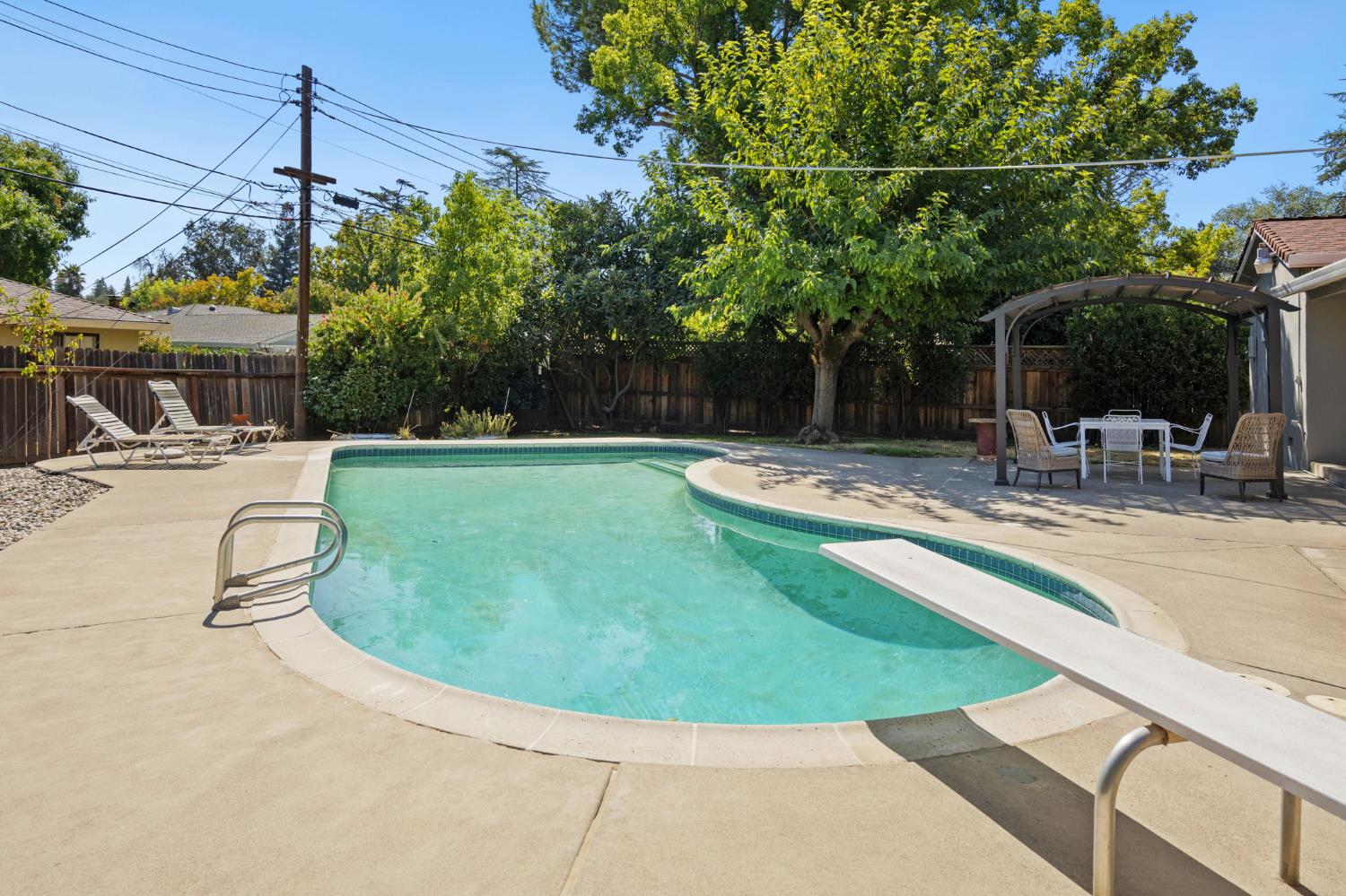 3338 Deodar Street Carmichael, CA 95608 - Photo 23 of 27