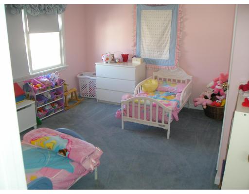 6 Pheasant Run Road Medway, MA 02053 - Photo 8 of 10 Gallery Image 8