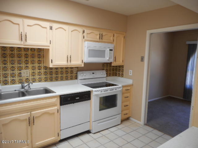 285 South Kolb Road, Unit 21 Tucson, AZ 85710 - Photo 9 of 40