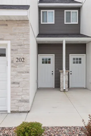 $325,000 | 634 Franklin Street, Roberts, WI 54023