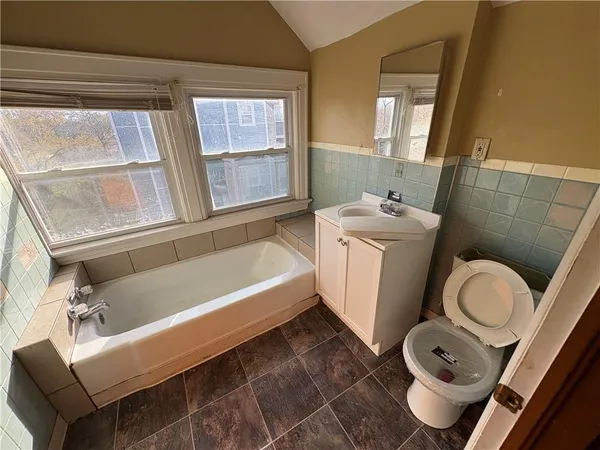 $99,000 | 3235 Garfield Avenue, Kansas City, MO 64109