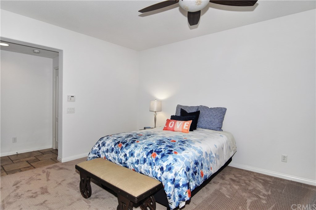 58 Shadowplay Irvine, CA 92620 - Photo 15 of 33