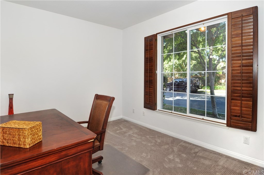 58 Shadowplay Irvine, CA 92620 - Photo 19 of 33