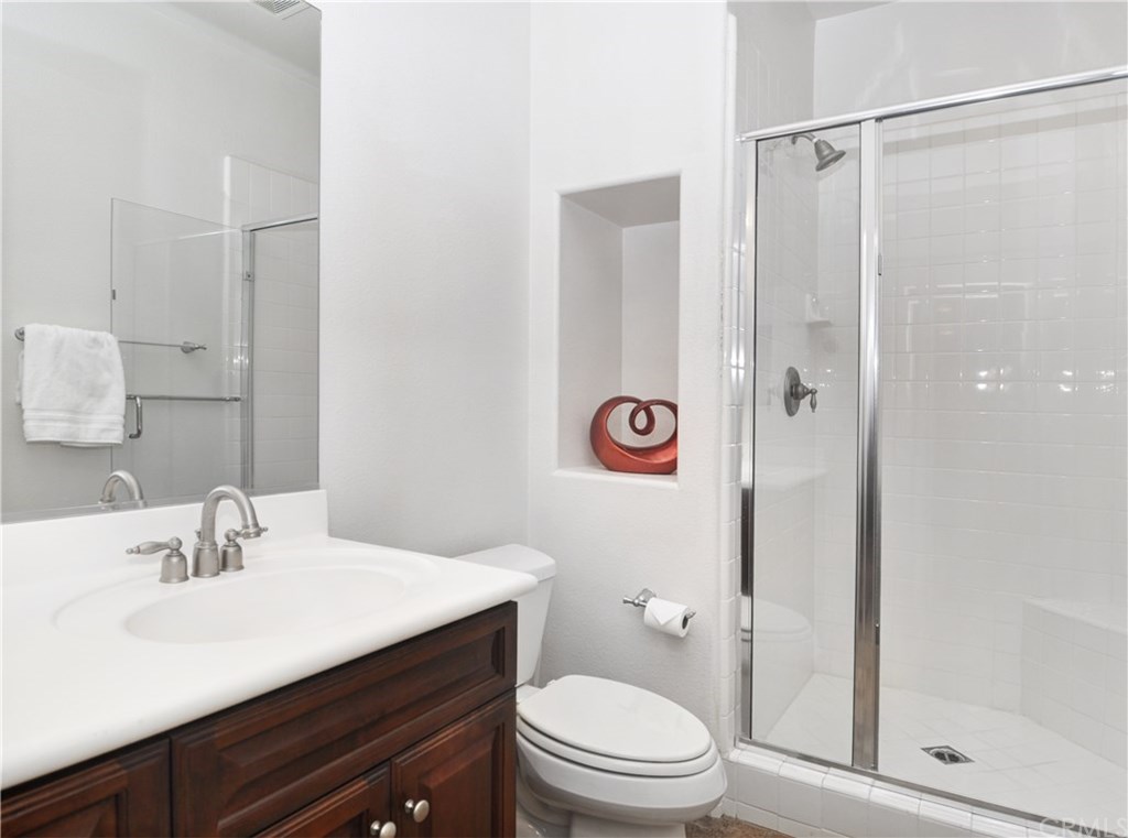 58 Shadowplay Irvine, CA 92620 - Photo 21 of 33