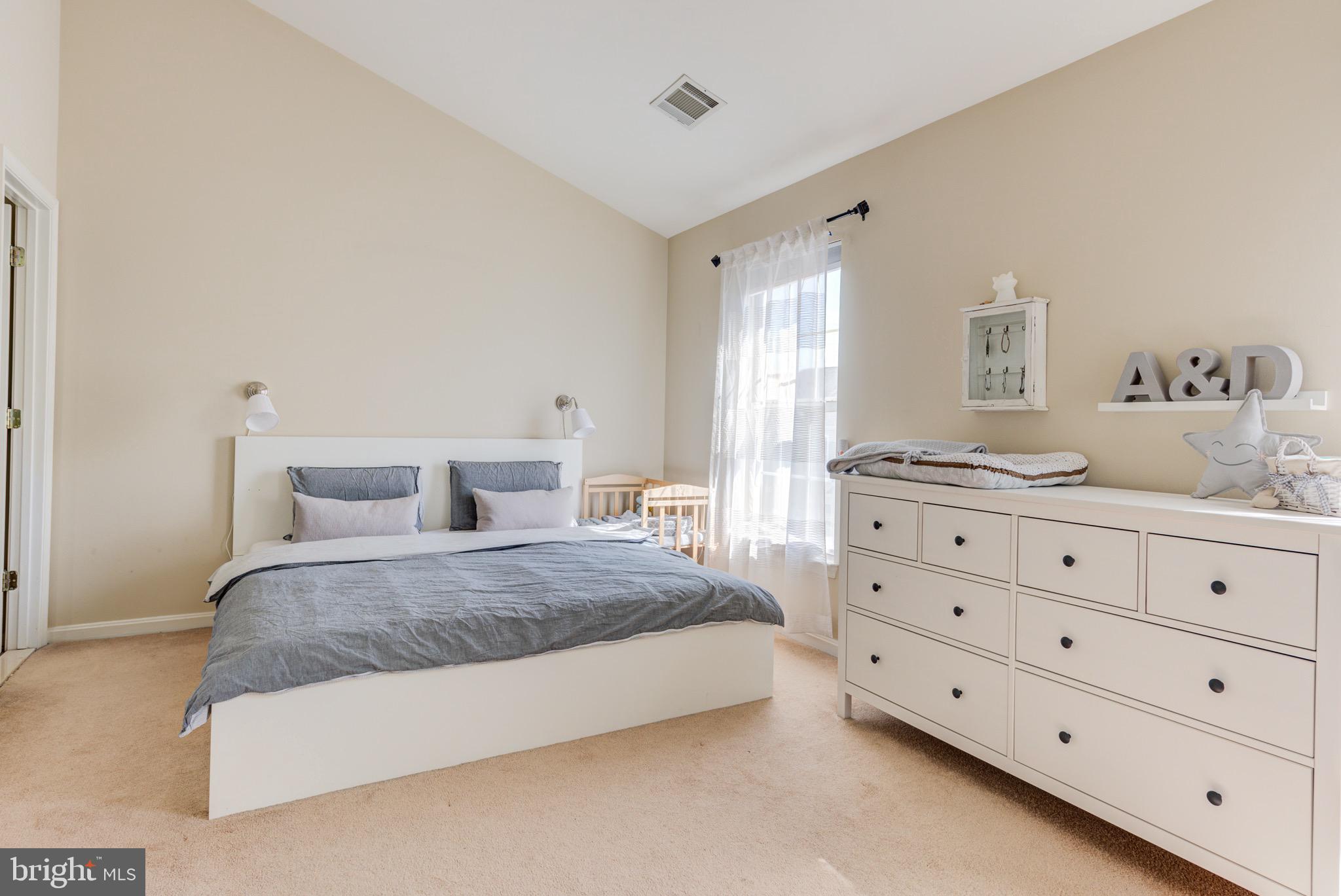 22061 Manning Square Sterling, VA 20166 - Photo 15 of 33