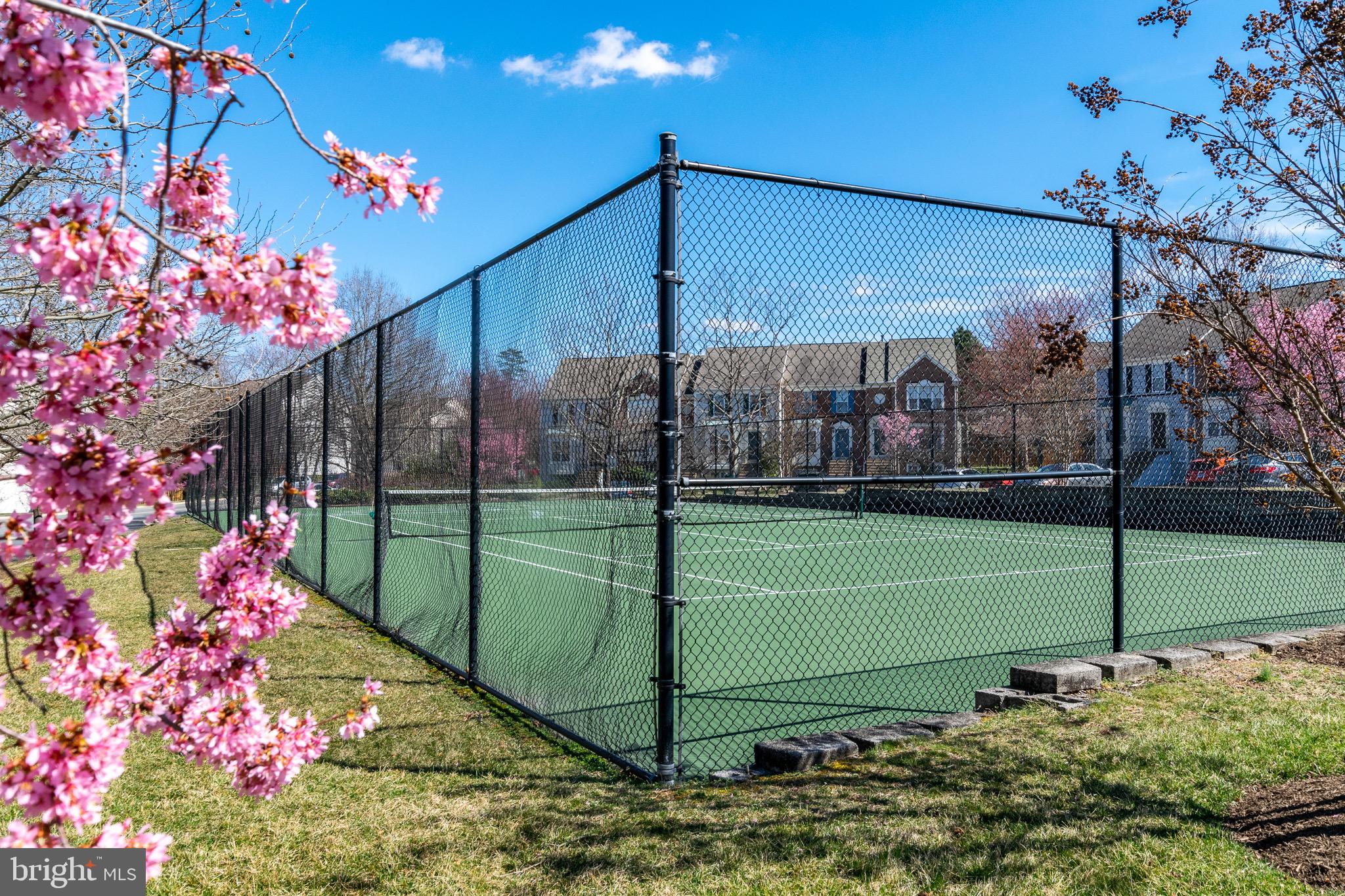 22061 Manning Square Sterling, VA 20166 - Photo 27 of 33