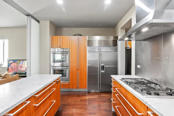 $6,000,000 | 6001 Laguna Path South, Miami Beach, FL 33141