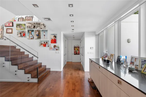 $6,000,000 | 6001 Laguna Path South, Miami Beach, FL 33141
