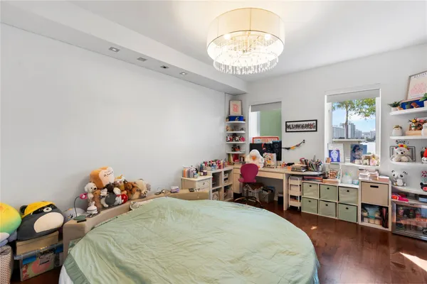 $6,000,000 | 6001 Laguna Path South, Miami Beach, FL 33141