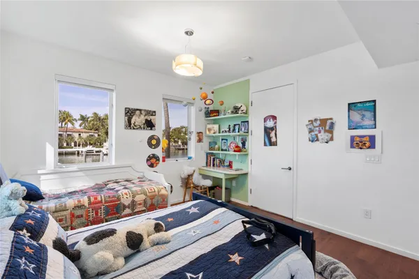 $6,000,000 | 6001 Laguna Path South, Miami Beach, FL 33141