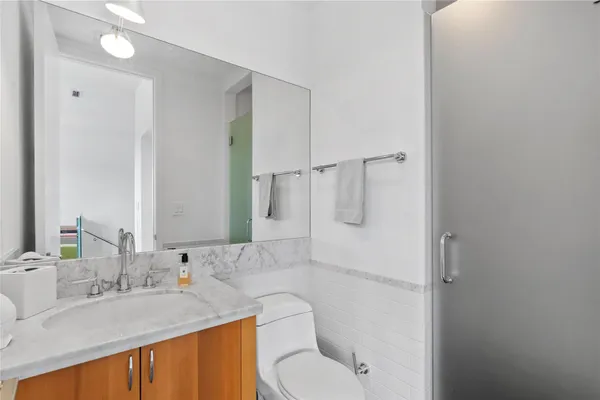 $6,000,000 | 6001 Laguna Path South, Miami Beach, FL 33141