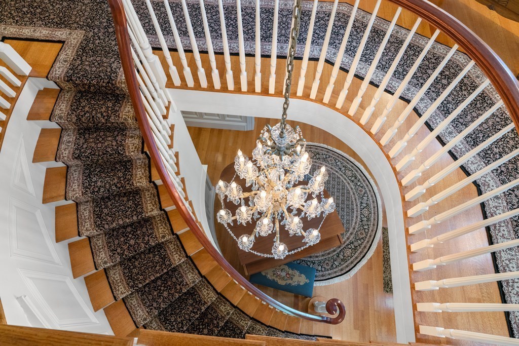 21 Radcliffe Road Weston, MA 02493 - Photo 15 of 42