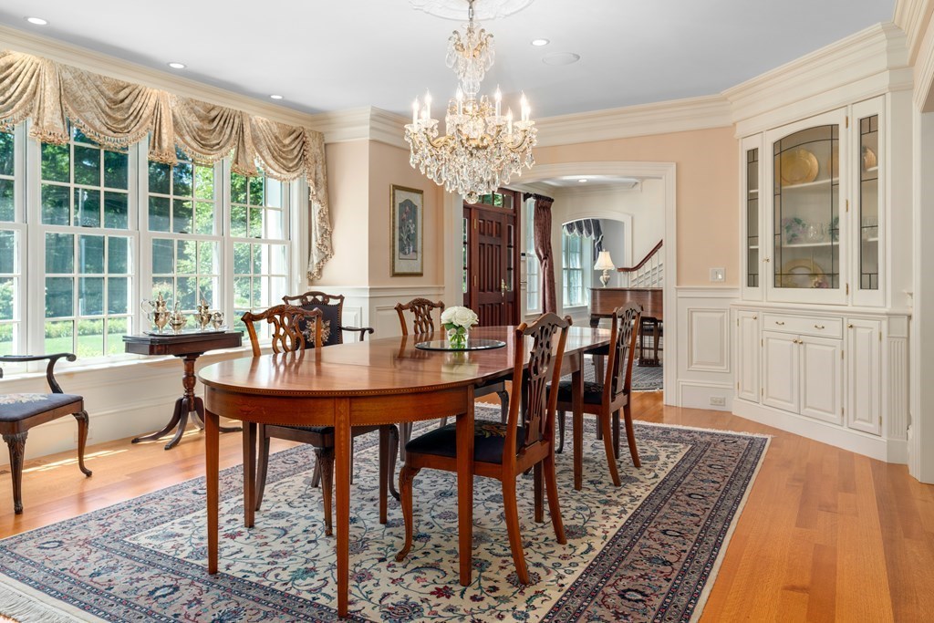 21 Radcliffe Road Weston, MA 02493 - Photo 16 of 42