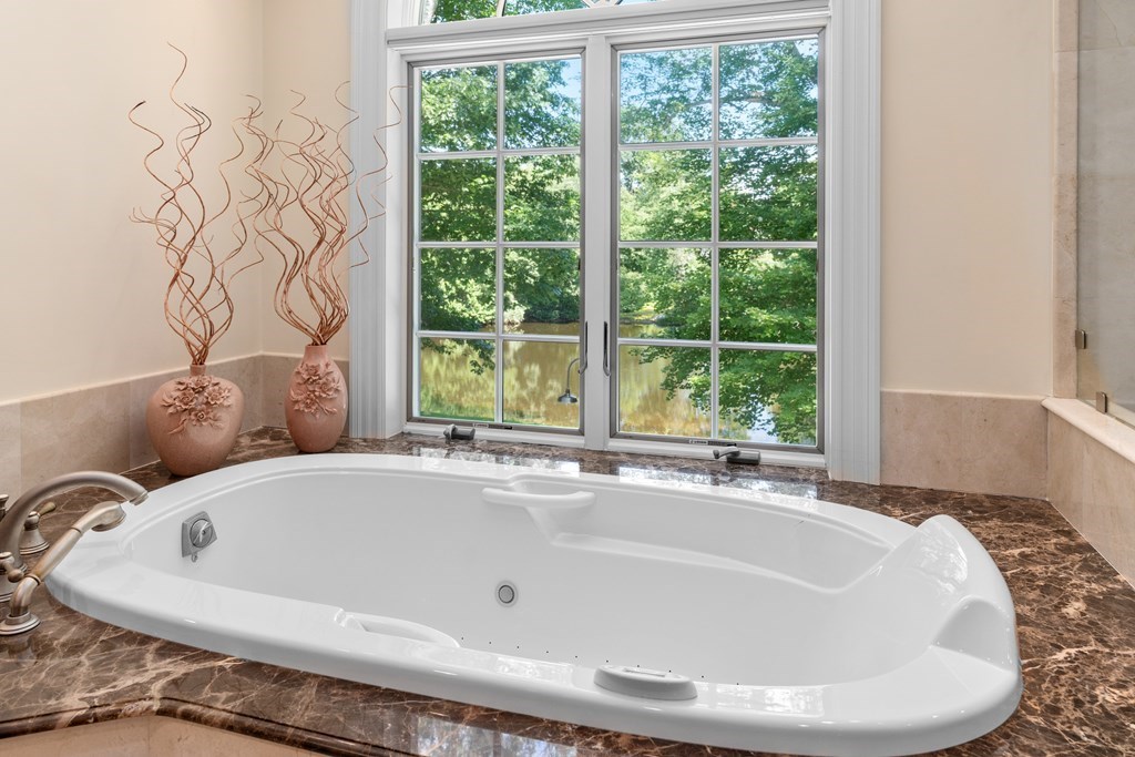 21 Radcliffe Road Weston, MA 02493 - Photo 25 of 42