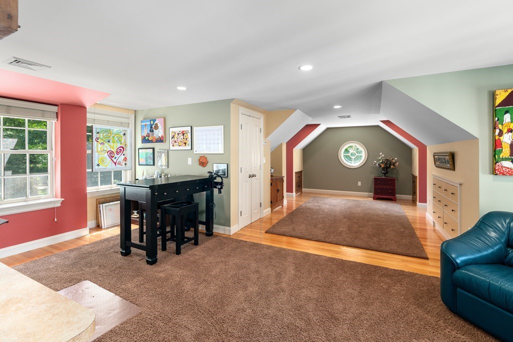 21 Radcliffe Road Weston, MA 02493 - Photo 29 of 42