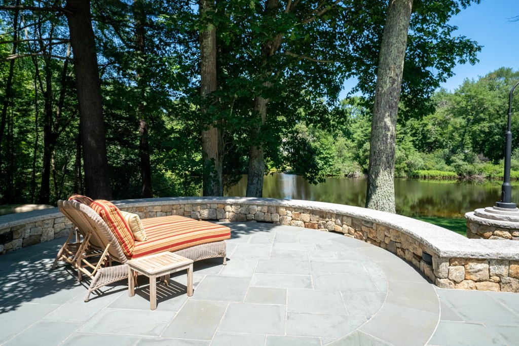 21 Radcliffe Road Weston, MA 02493 - Photo 35 of 42