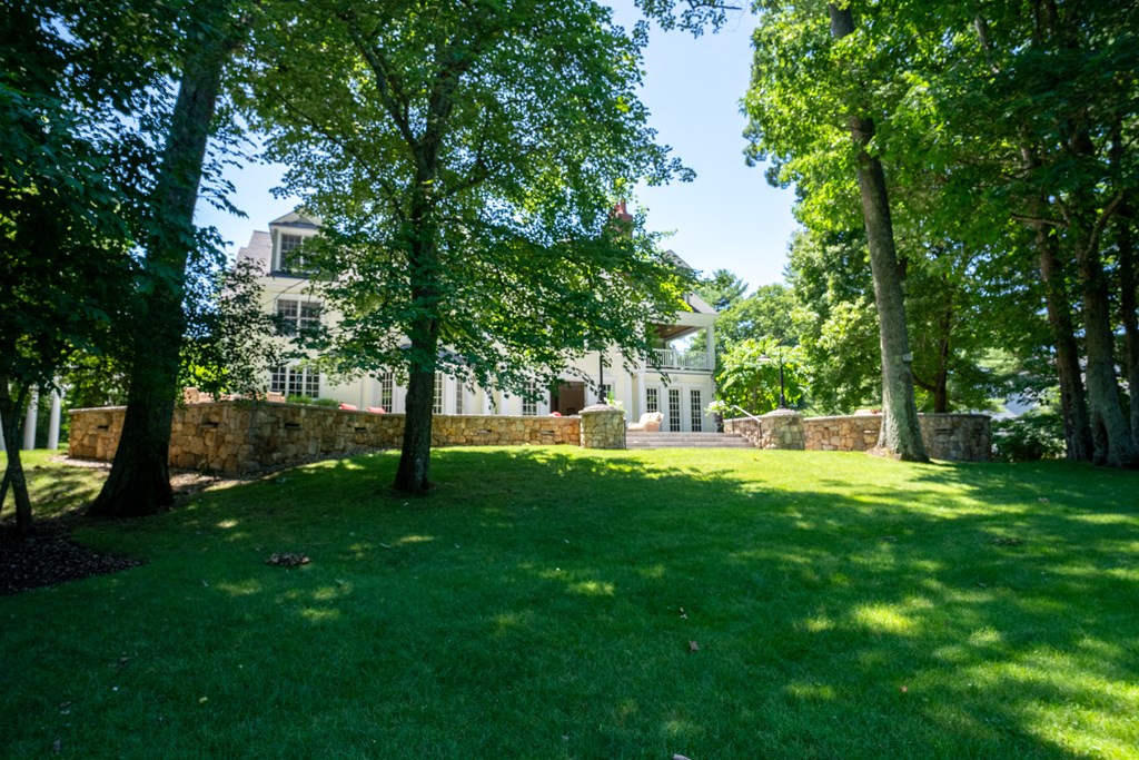 21 Radcliffe Road Weston, MA 02493 - Photo 40 of 42