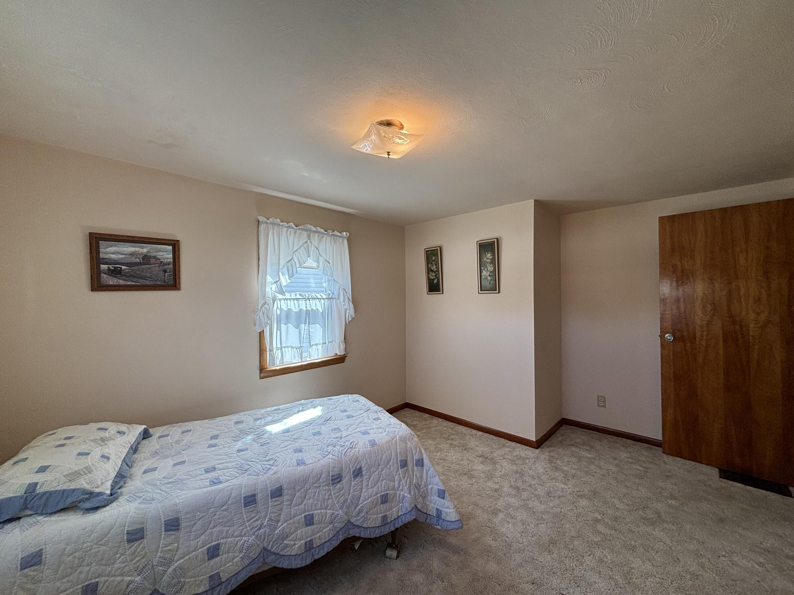 613 East Thompson Street Rensselaer, IN 47978 - Photo 13 of 26 3000x2250