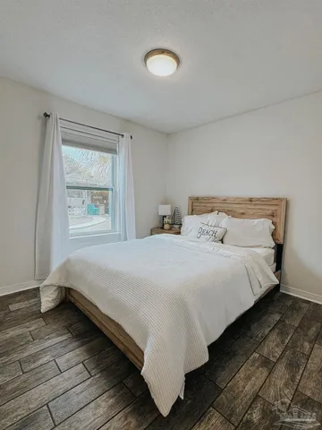 $2,750 | 8625 El Paseo Street, Navarre, FL 32566