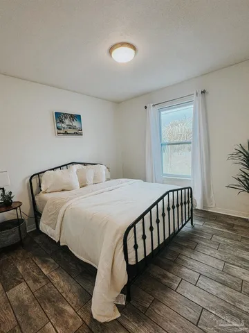 $2,750 | 8625 El Paseo Street, Navarre, FL 32566