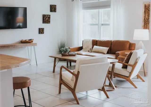 $2,750 | 8625 El Paseo Street, Navarre, FL 32566