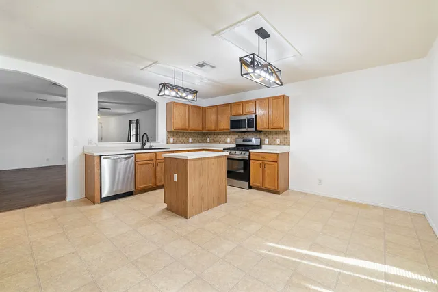 $289,000 | 222 Bryant Drive, Bastrop, TX 78602