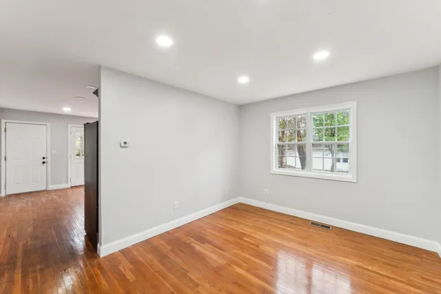 $519,999 | 11 Priscilla Road, West Haven, CT 06516