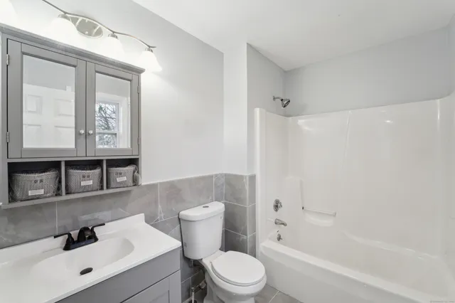 $519,999 | 11 Priscilla Road, West Haven, CT 06516