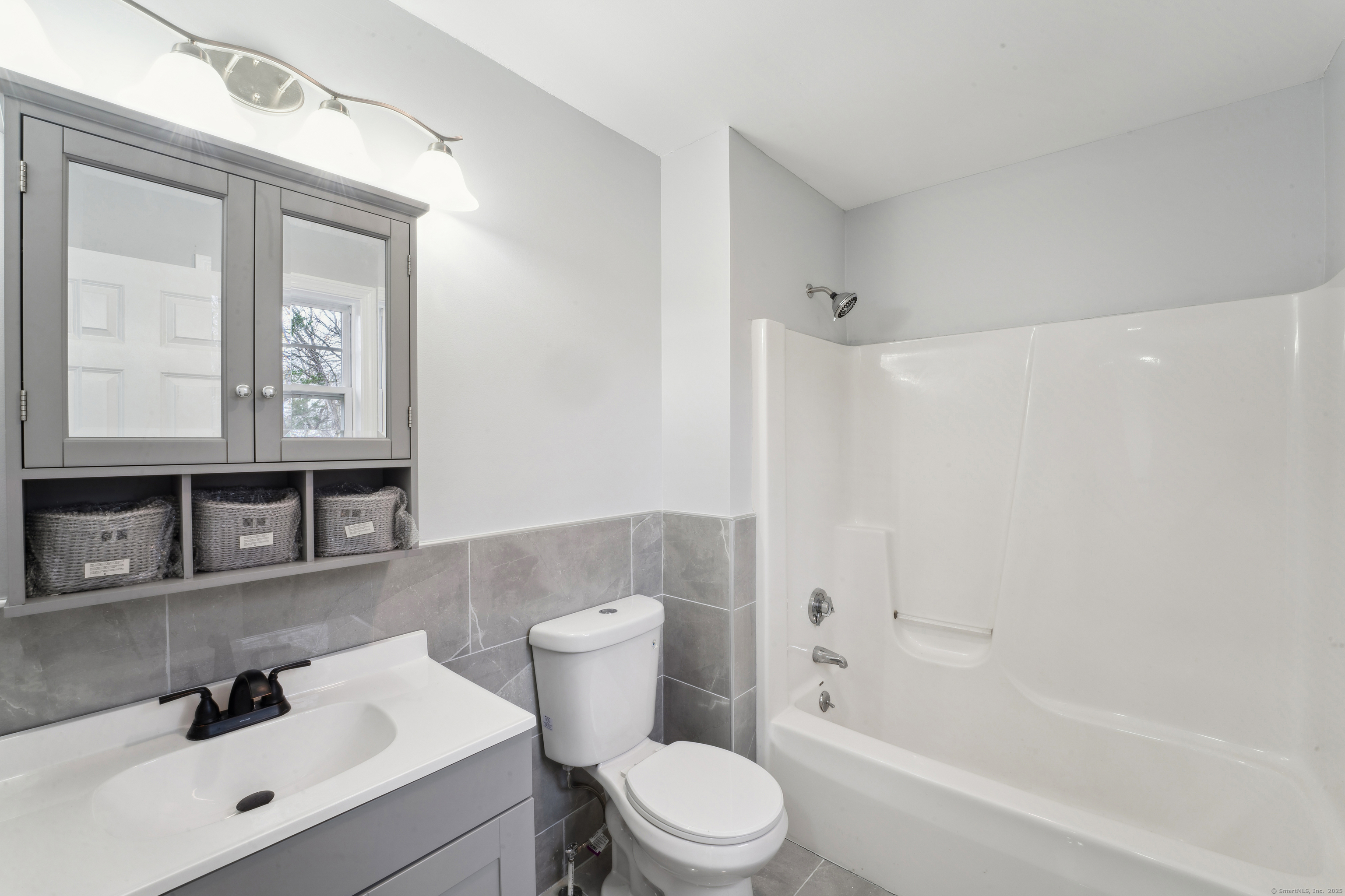 11 Priscilla Road West Haven, CT 06516 - Photo 25 of 40