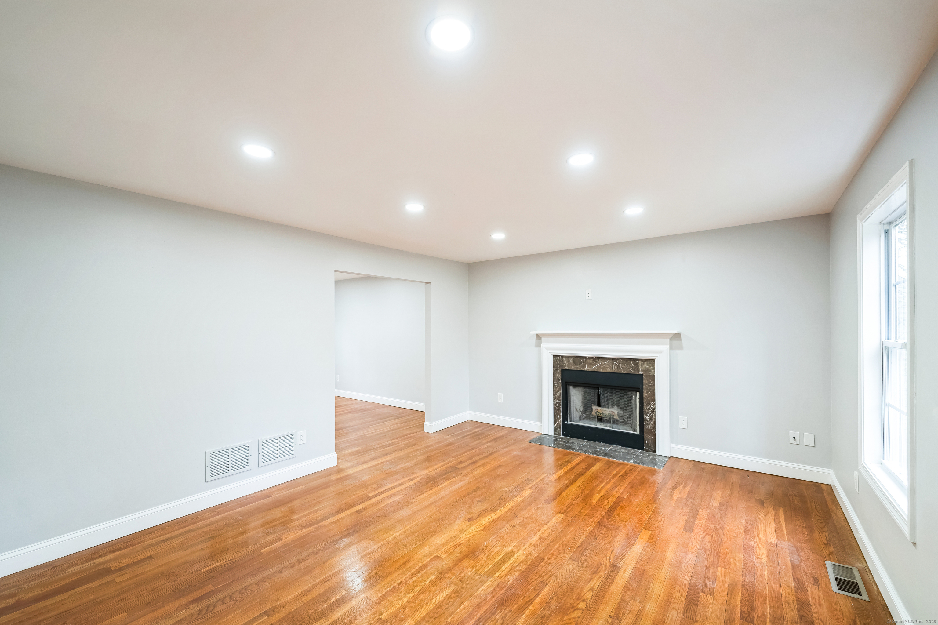 11 Priscilla Road West Haven, CT 06516 - Photo 27 of 40