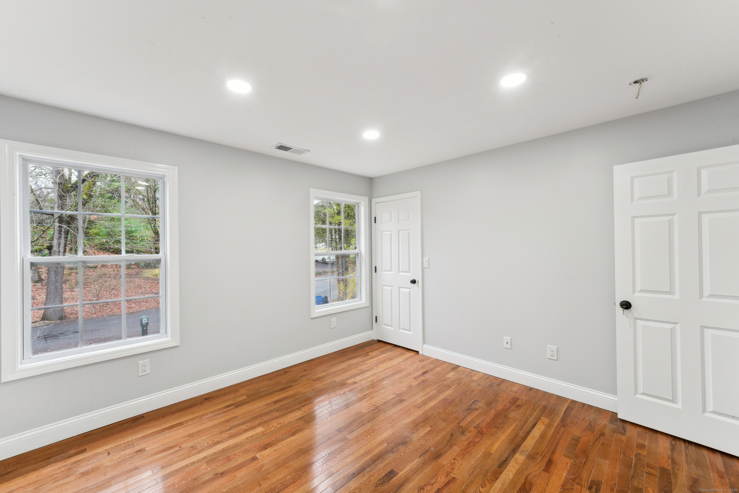 11 Priscilla Road West Haven, CT 06516 - Photo 29 of 40