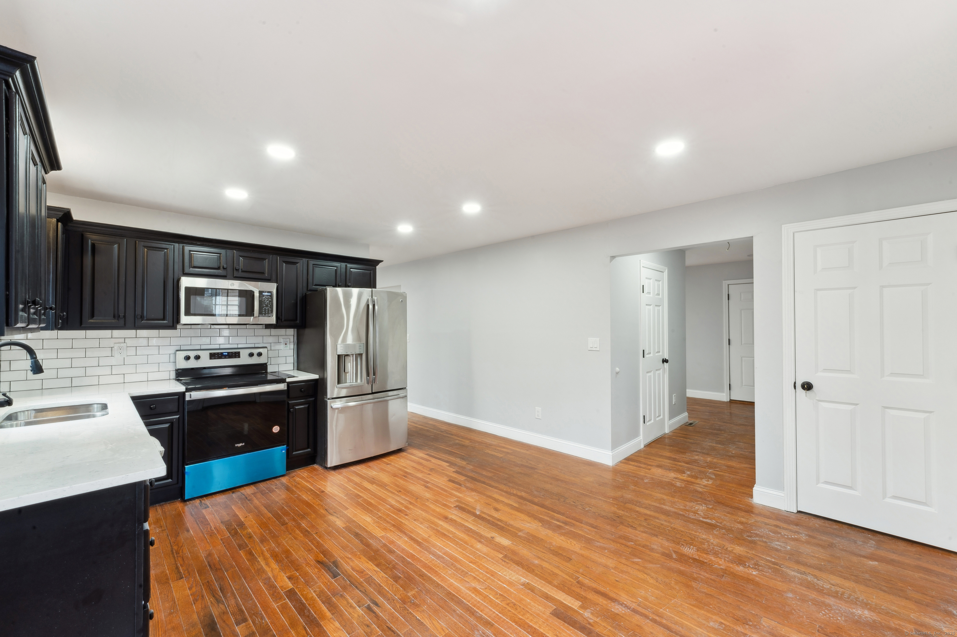 11 Priscilla Road West Haven, CT 06516 - Photo 9 of 40