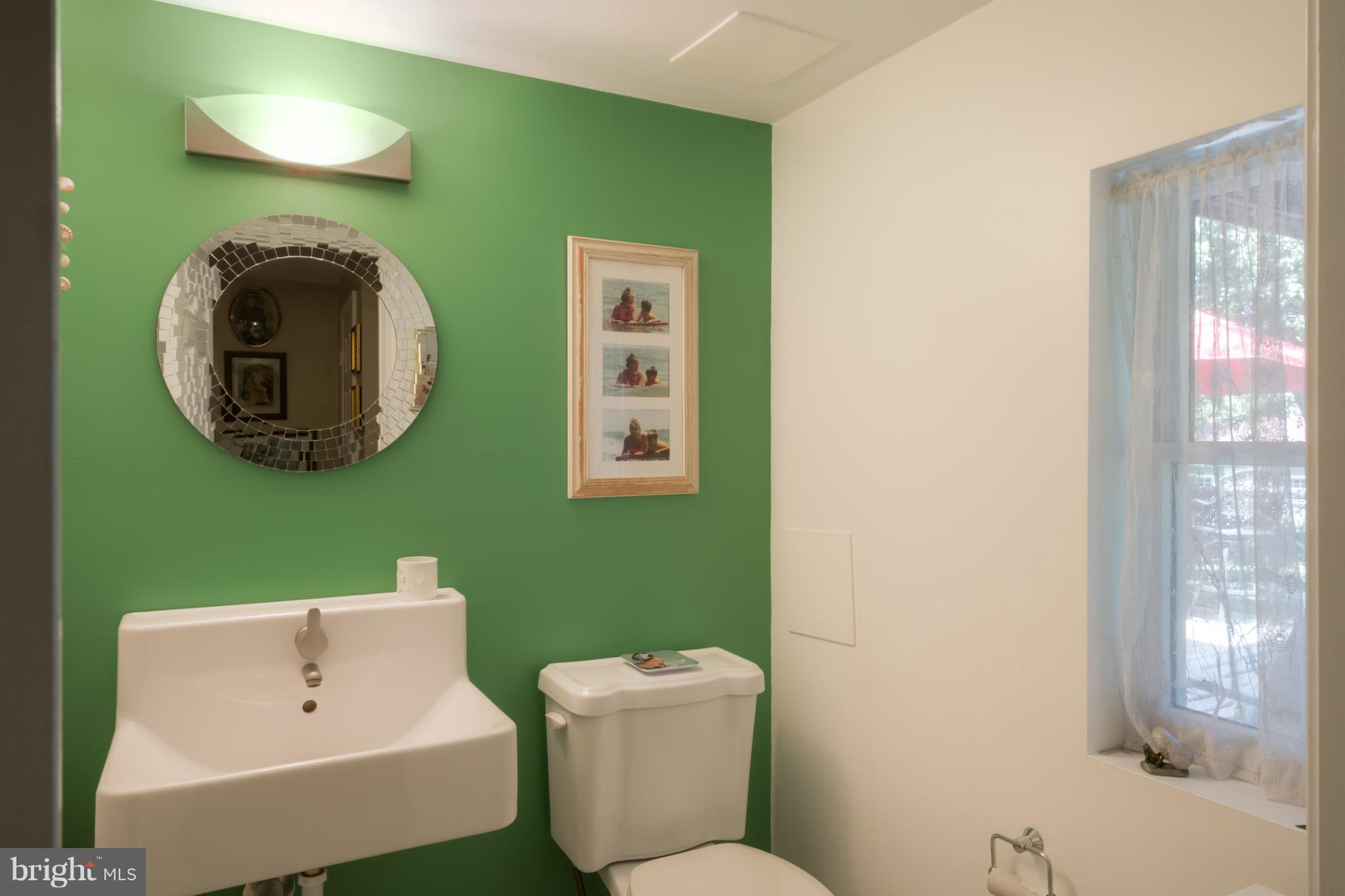 46 Ridge Avenue Edgewater, MD 21037 - Photo 22 of 30 Bath
