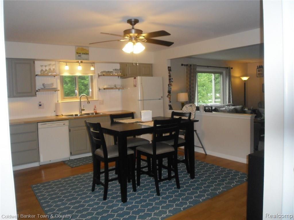215 Prospect Street Howell, MI 48843 - Photo 7 of 54 prospectkit7.JPG