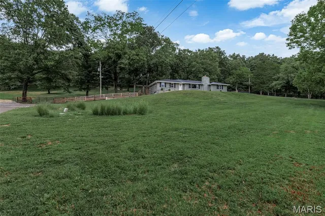 $649,000 | 1336 Pond Road, Wildwood, MO 63038