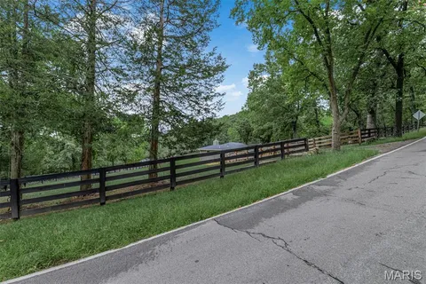 $649,000 | 1336 Pond Road, Wildwood, MO 63038