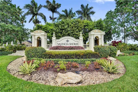 $550,000 | 8257 La Jolla Vista Lane, Lake Worth, FL 33467