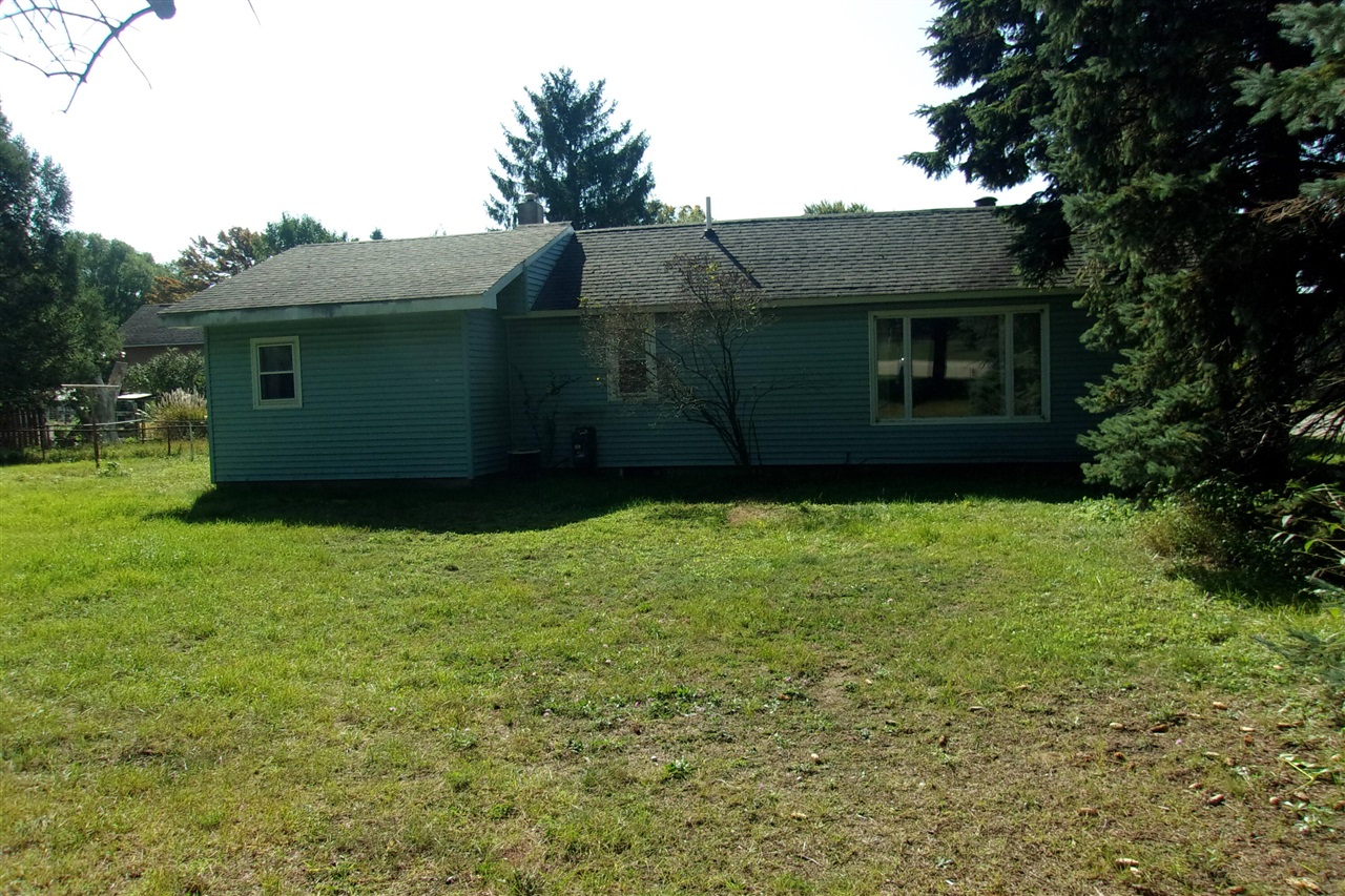 35 3rd Street Manistee, MI 49660 - Photo 22 of 27