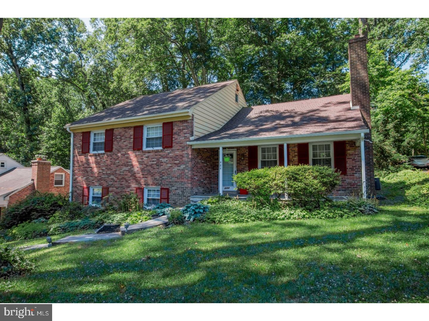 484 Kerr Lane Springfield, PA 19064 - Photo 1 of 25 Exterior Front