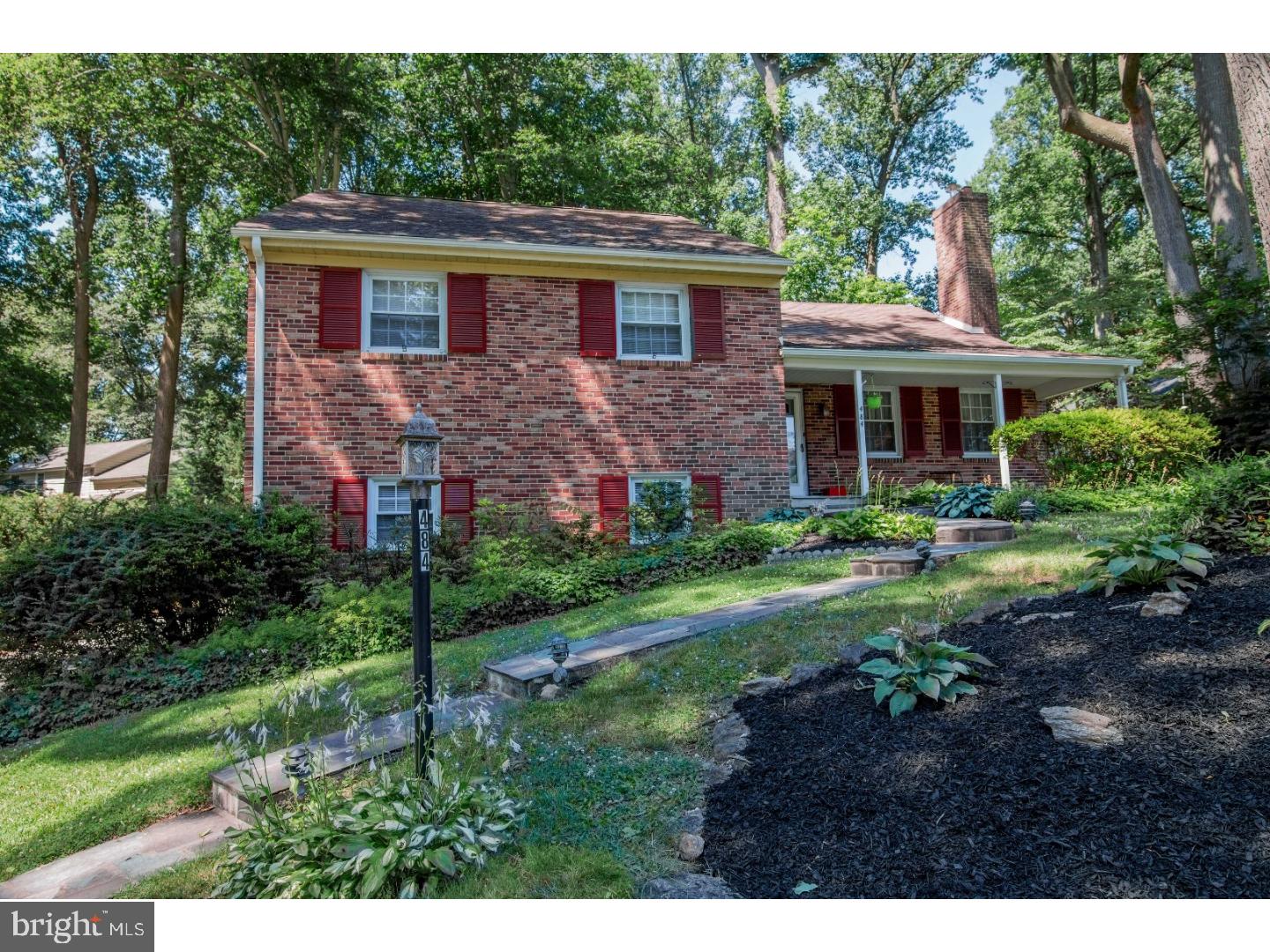 484 Kerr Lane Springfield, PA 19064 - Photo 2 of 25 Exterior Front