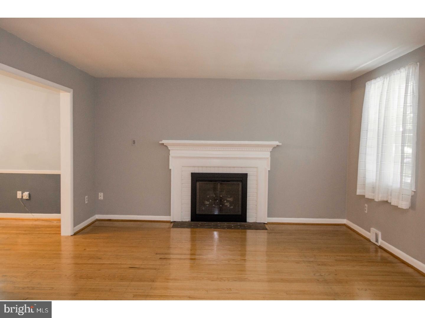 484 Kerr Lane Springfield, PA 19064 - Photo 5 of 25 Fireplace