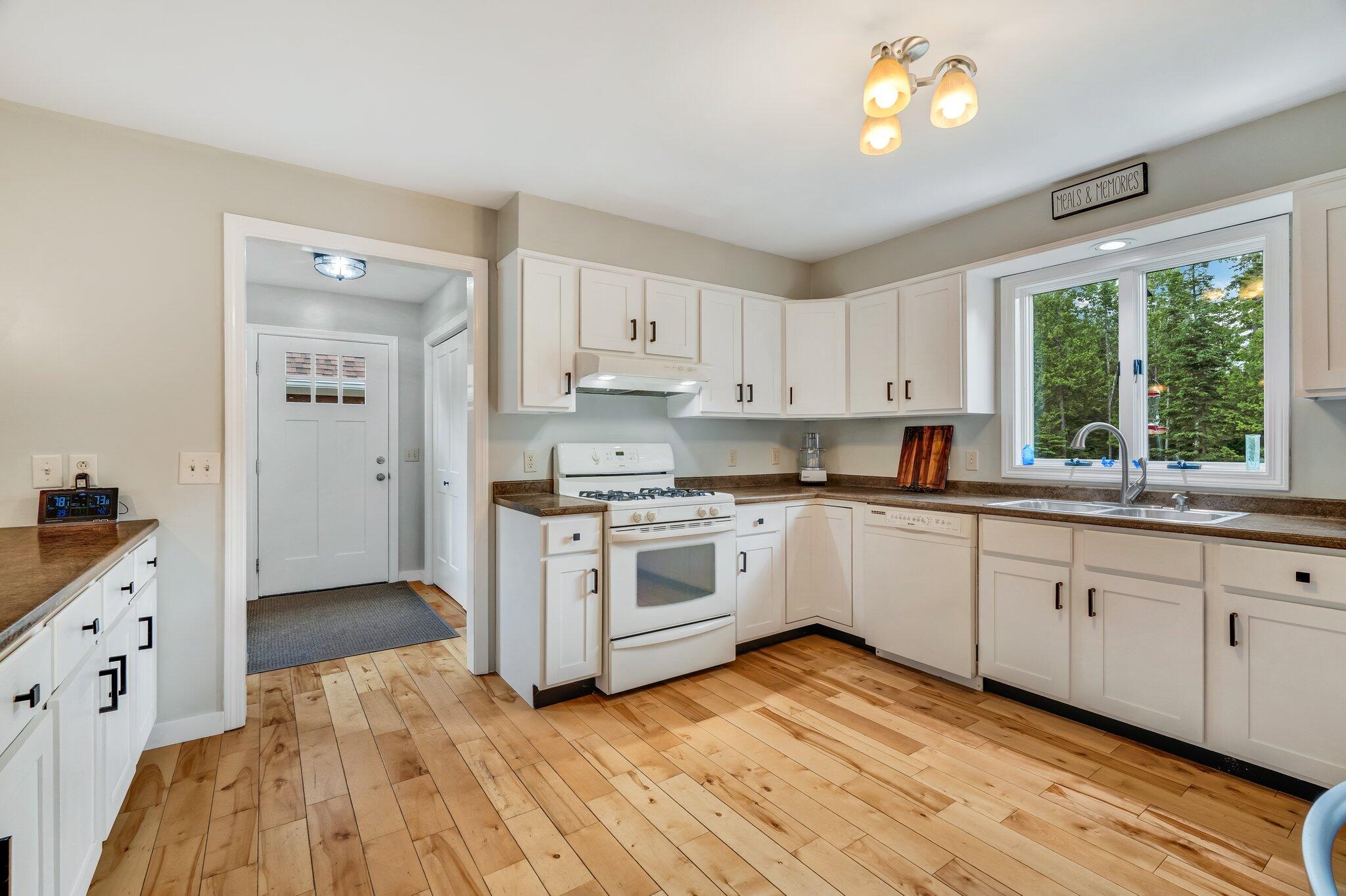 351 Lambert Road Brewer, ME 04412 - Photo 16 of 70 33-web-or-mls-351-lambert-rd