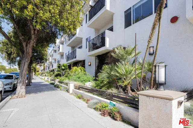 $669,000 | 2721 2nd Street, Unit 211, Santa Monica, CA 90405