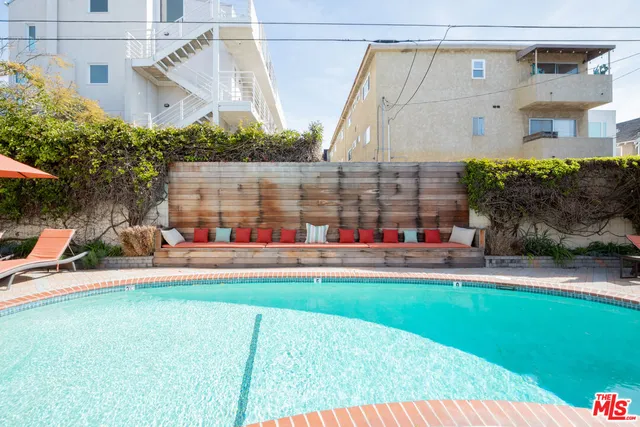 $669,000 | 2721 2nd Street, Unit 211, Santa Monica, CA 90405
